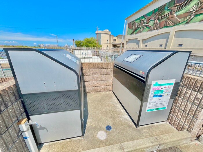 物件外観写真6　(建物設備)