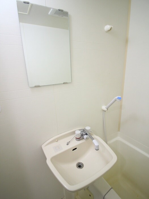 物件内観写真8　(洗面)