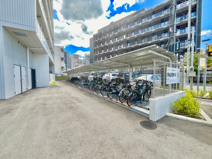 物件外観写真2　(駐輪場)