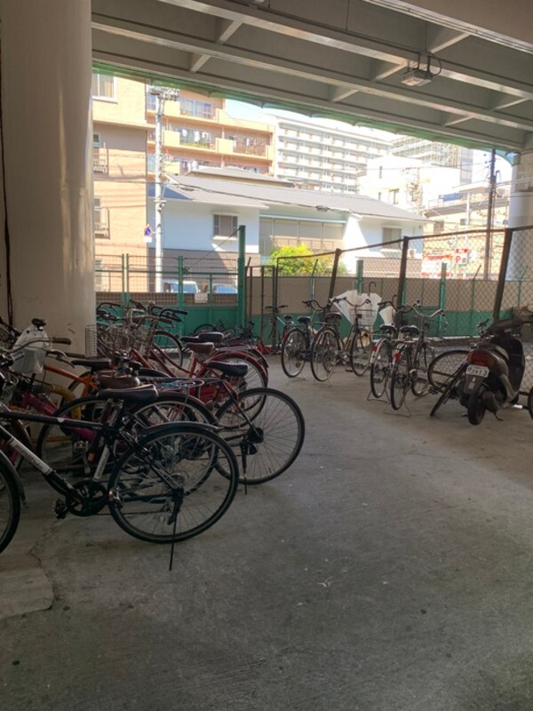 バイク置き場
