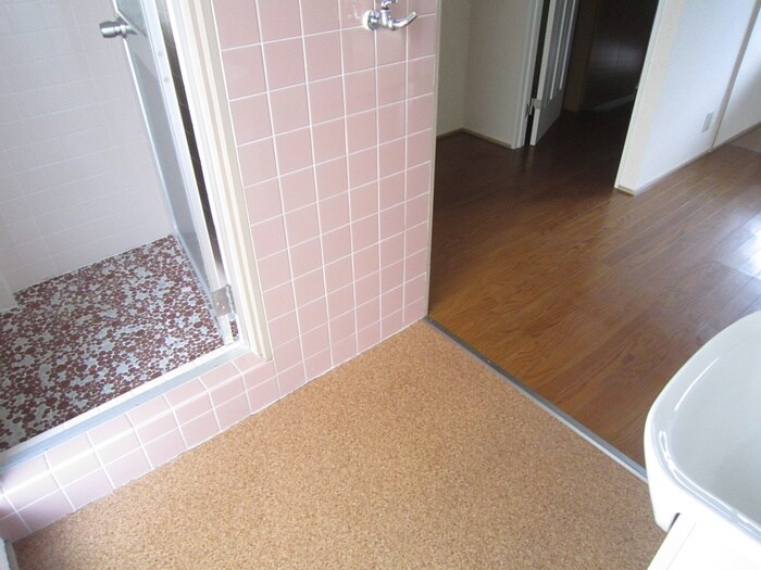 物件内観写真12　(洗濯機置場)