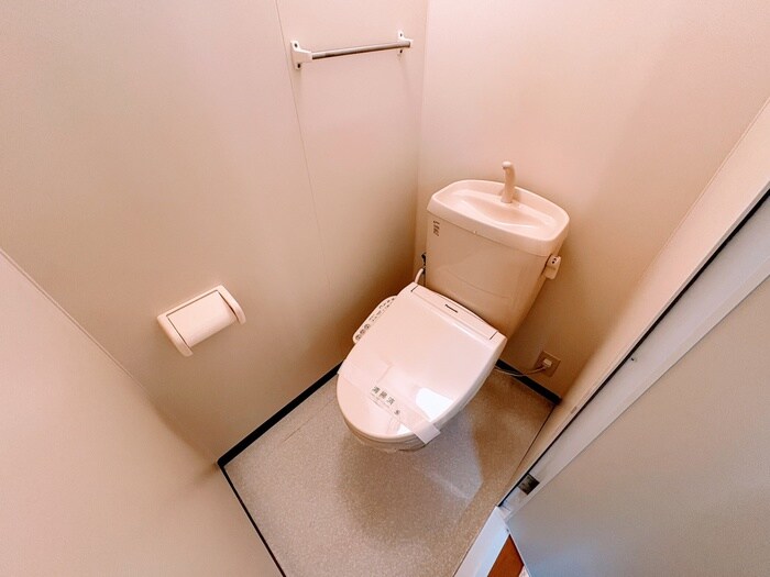 物件内観写真15　(トイレ)