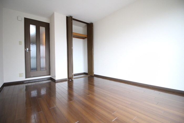 物件内観写真8　(廊下)