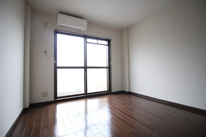 物件内観写真11　(居室)