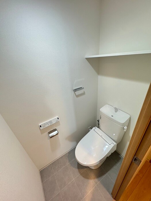 物件内観写真10　(トイレ)