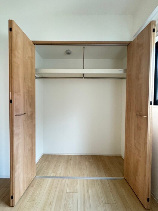 物件内観写真11　(収納)