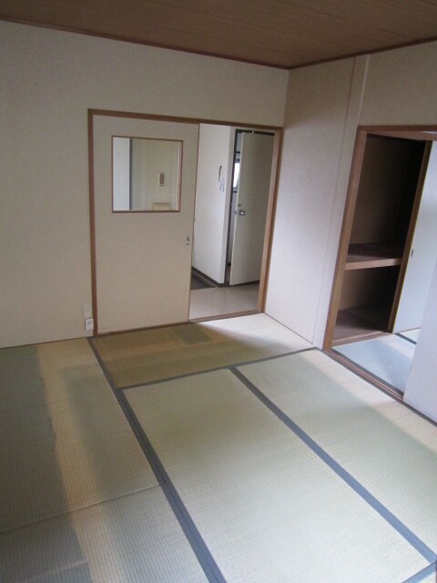 物件内観写真9　(居室)