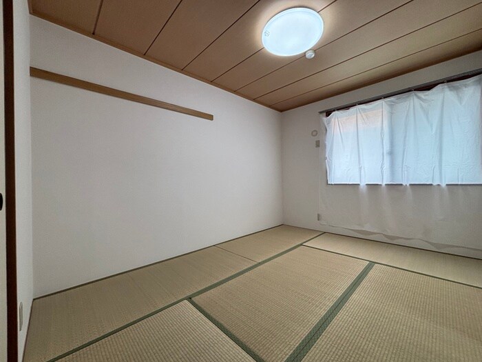 物件内観写真10　(居室)