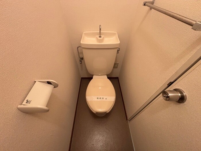 物件内観写真14　(トイレ)