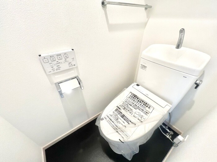 物件内観写真12　(トイレ)