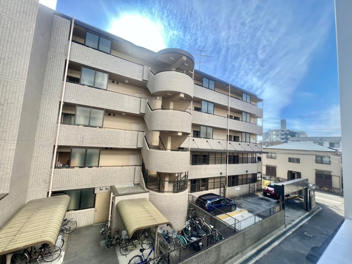 物件内観写真19　(室内からの展望)