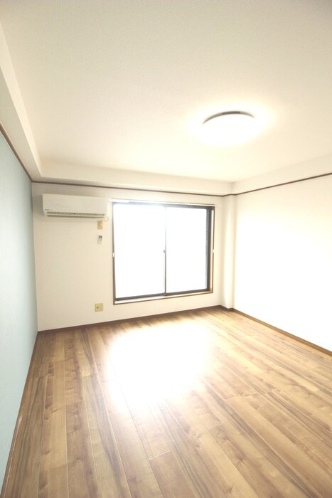 物件内観写真18　(居室)