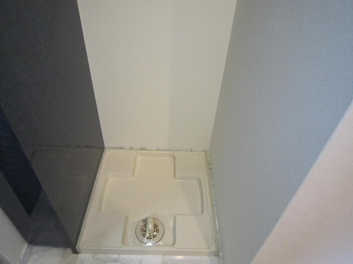 物件内観写真7　(洗濯機置場)