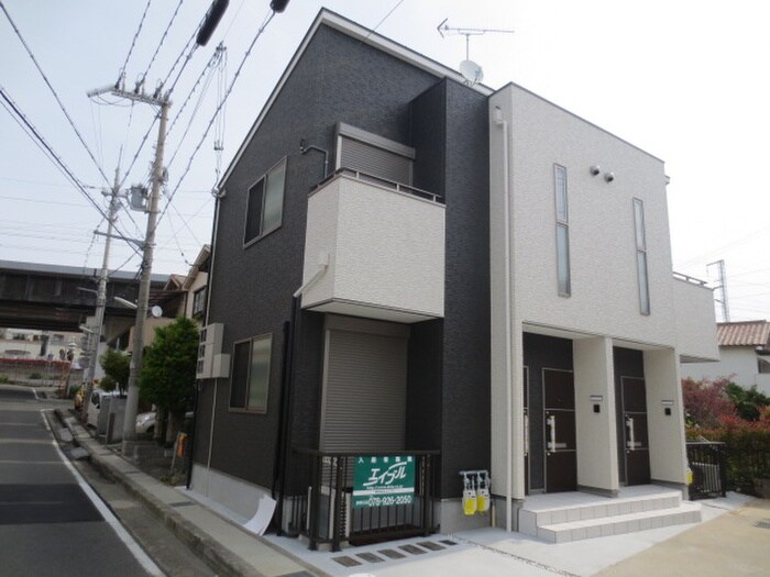 プレミアム魚住の物件外観写真