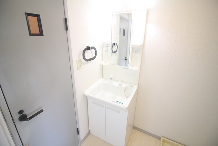 物件内観写真11　(洗面)