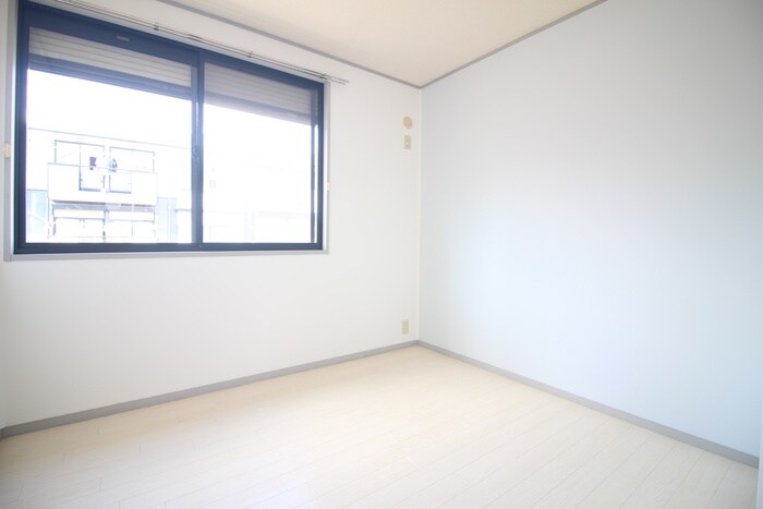 物件内観写真13　(居室)