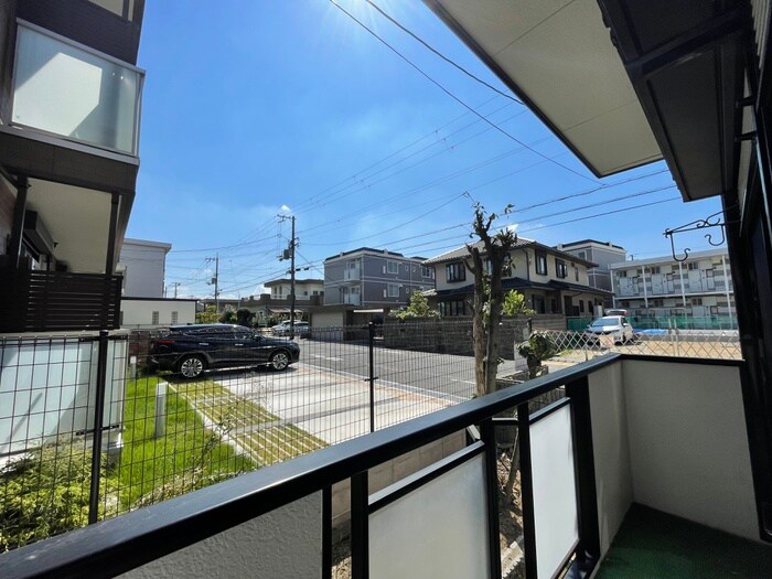 物件内観写真16　(室内からの展望)