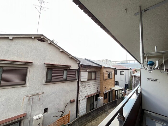 物件内観写真16　(室内からの展望)