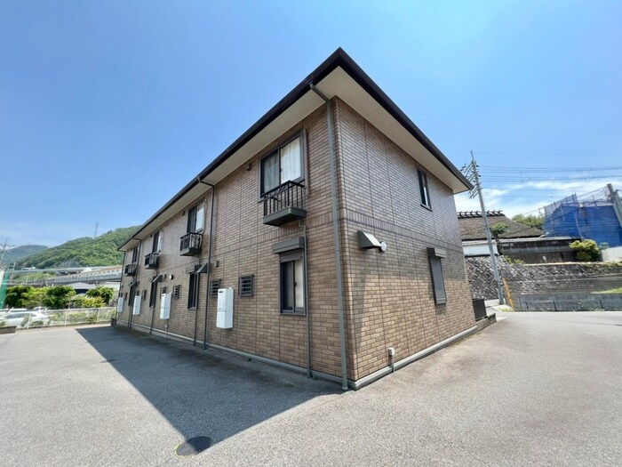 物件外観写真5　(外観写真)