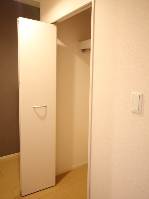 物件内観写真18　(収納)