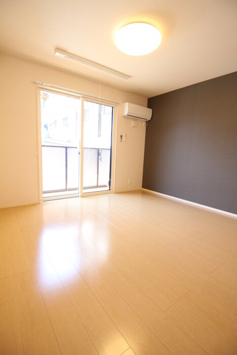 物件内観写真11　(居室)