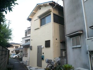 芥川町４丁目貸家外観写真