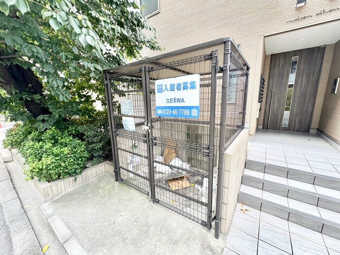 物件外観写真4　(建物設備)