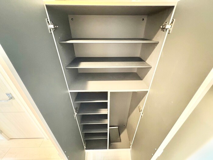 物件内観写真14　(靴箱)