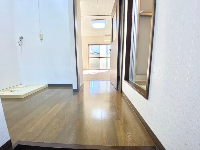 物件内観写真19　(廊下)
