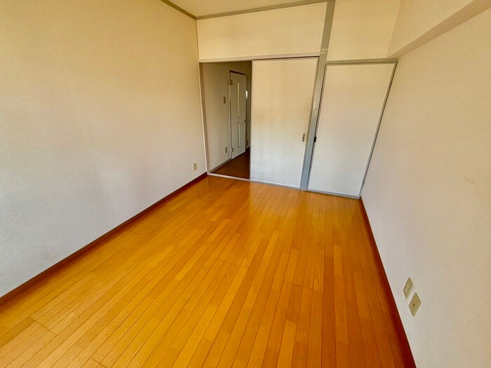 物件内観写真18　(居室)