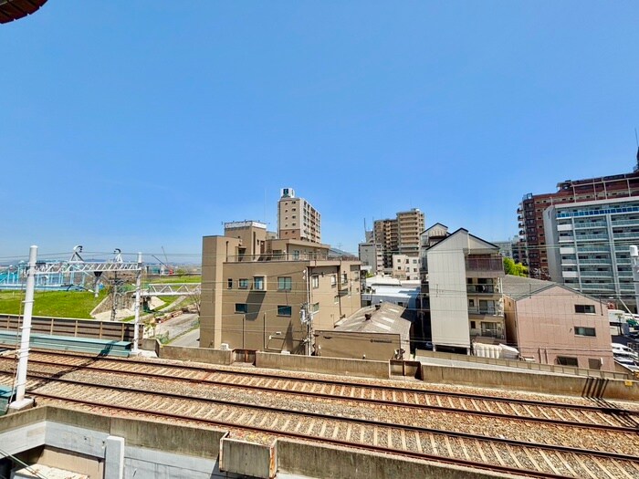 物件内観写真22　(室内からの展望)