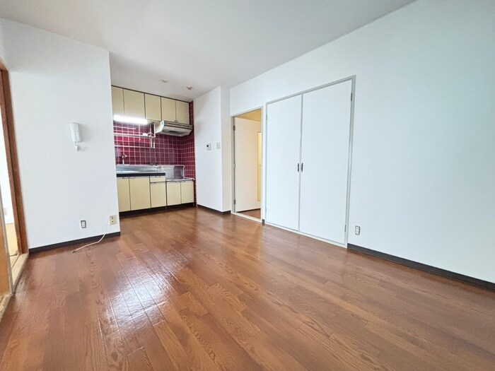 物件内観写真8　(居室)