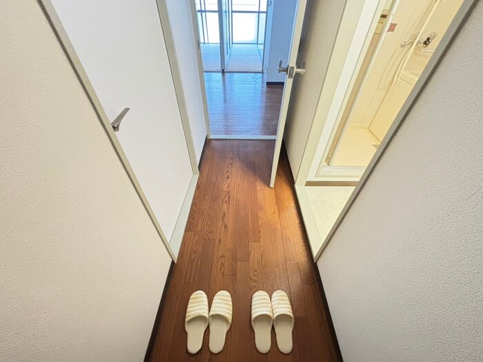 物件内観写真15　(廊下)