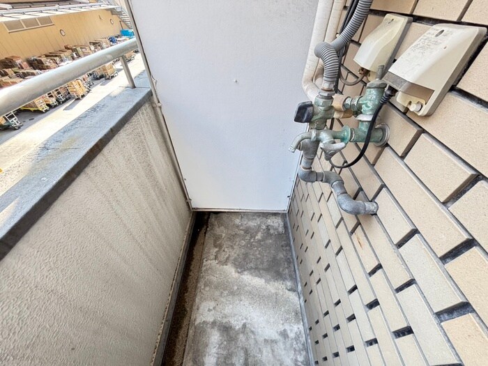 物件内観写真20　(洗濯機置場)