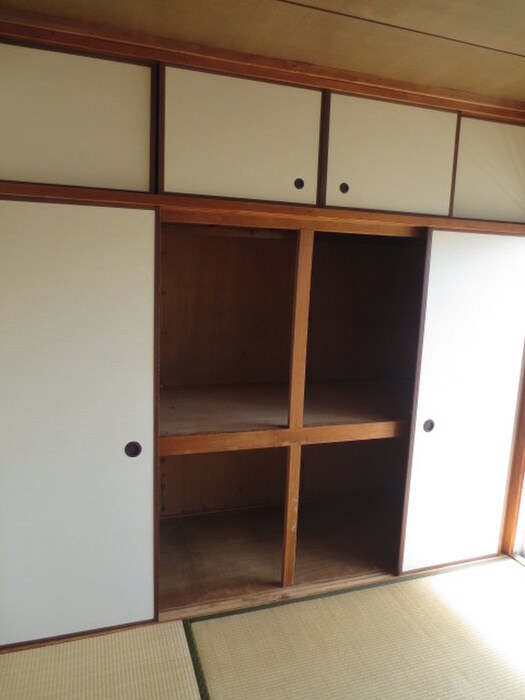 物件内観写真16　(収納)