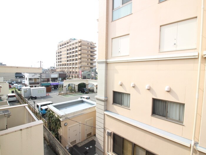 物件内観写真21　(室内からの展望)