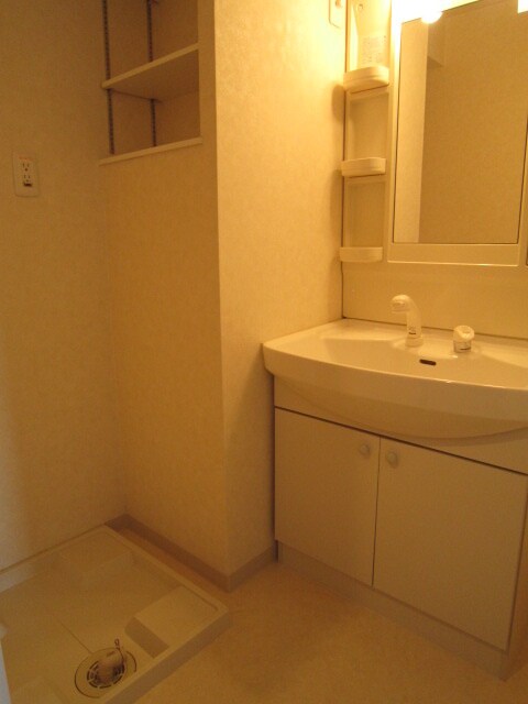 物件内観写真12　(洗面)