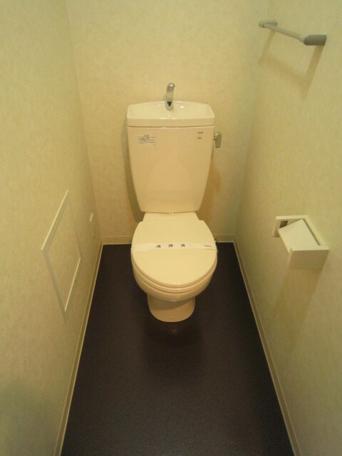 物件内観写真14　(トイレ)