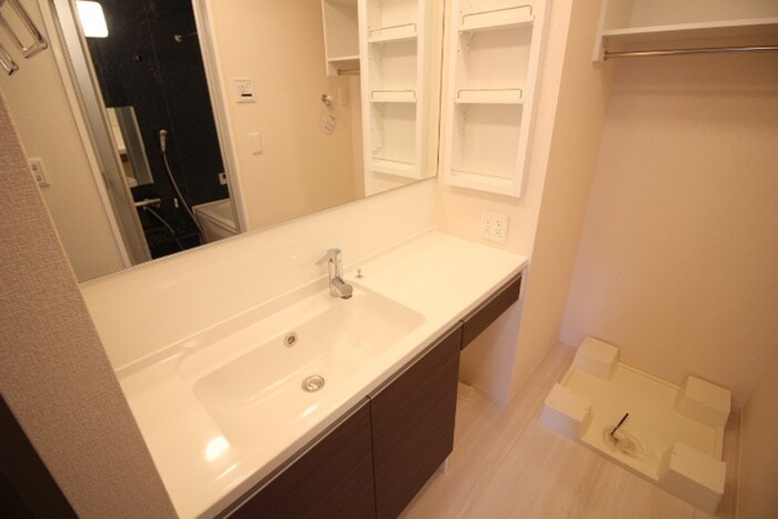 物件内観写真12　(洗面)