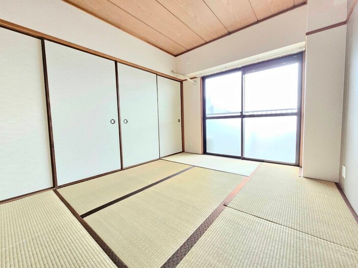 物件内観写真10　(居室)