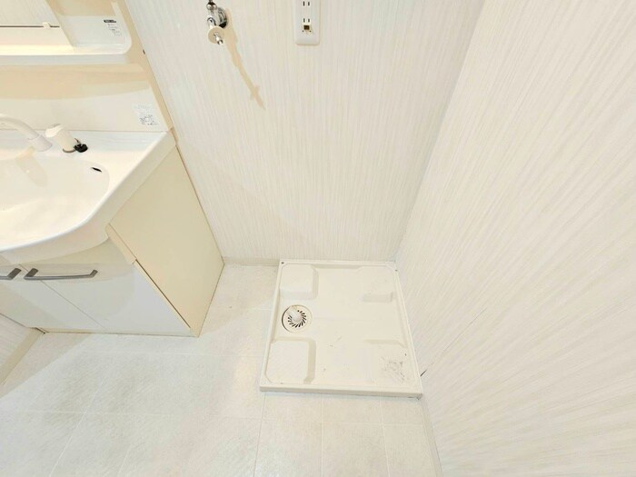 物件内観写真18　(洗濯機置場)