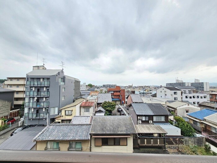 物件内観写真22　(室内からの展望)