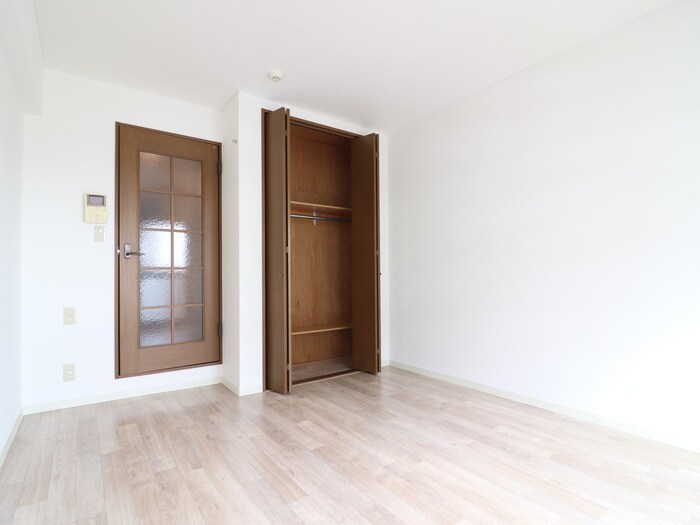 物件内観写真5　(居室)