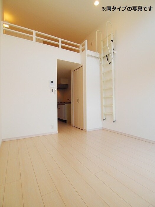 物件内観写真7　(居室)