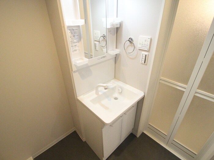 物件内観写真10　(洗面)