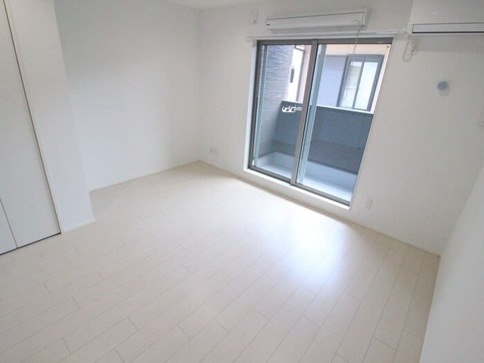 物件内観写真14　(居室)