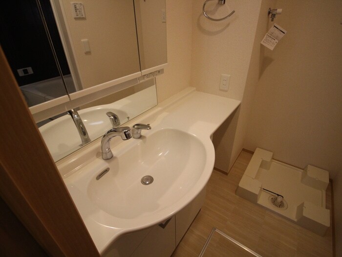 物件内観写真13　(洗面)