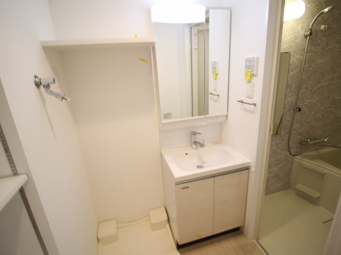 物件内観写真8　(洗面)