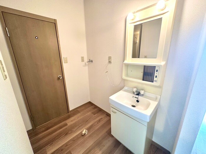 物件内観写真13　(洗面)