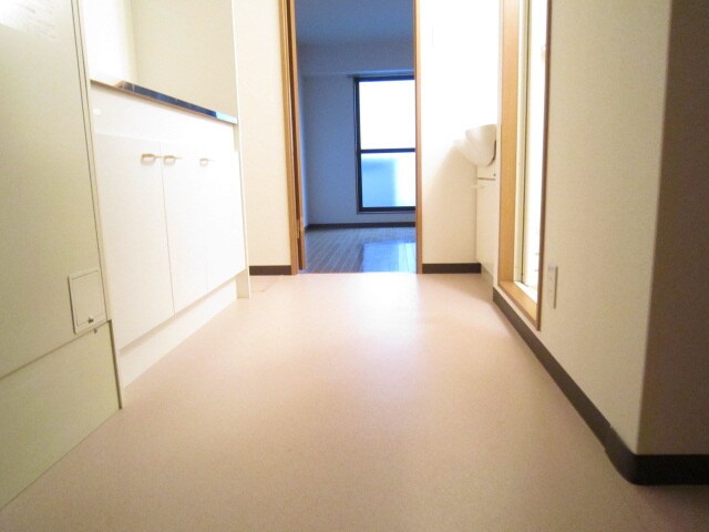 物件内観写真7　(廊下)